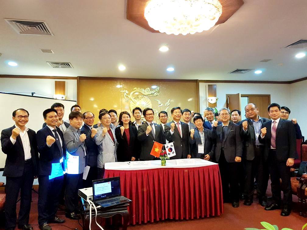 Tham dự tiếp Đoàn doanh nghiệp Hàn Quốc tìm hiểu cơ hội đầu tư tại Việt Nam
