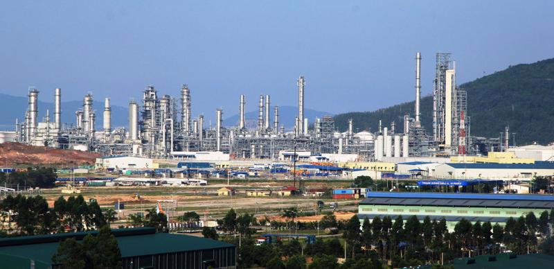 Investors to build oil refinery in Quang Tri