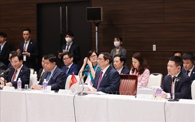 PM thanks Japanese enterprises for accompanying Vietnam