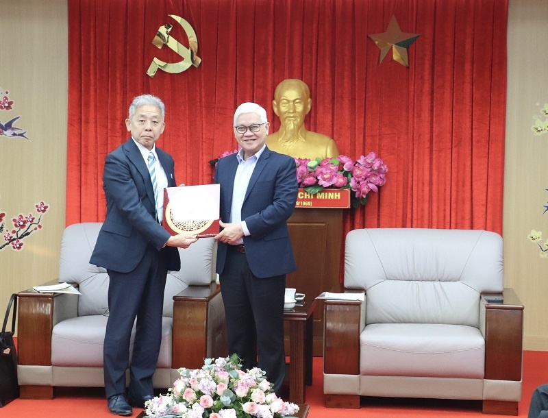 Japan's Tokyu researches semiconductor technology in Binh Duong