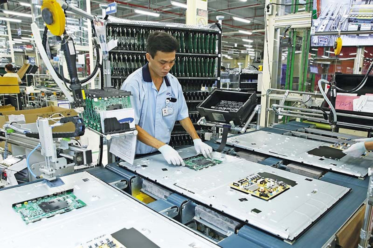 Viet Nam positioned as "magnet" for major players in chip industry: Nikkei Asia