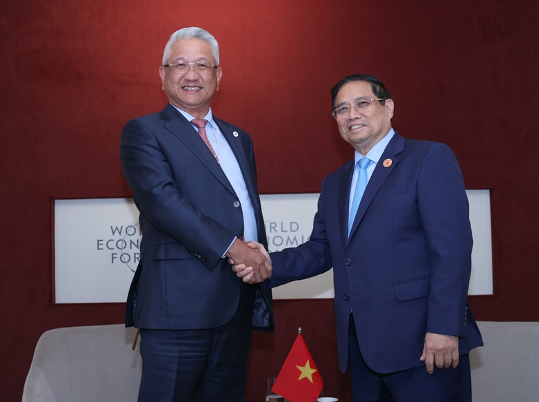 Foxconn ready to help Viet Nam train technology workforce