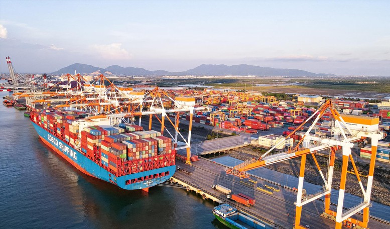 Three Vietnamese ports shortlisted among 100 busiest container ports worldwide