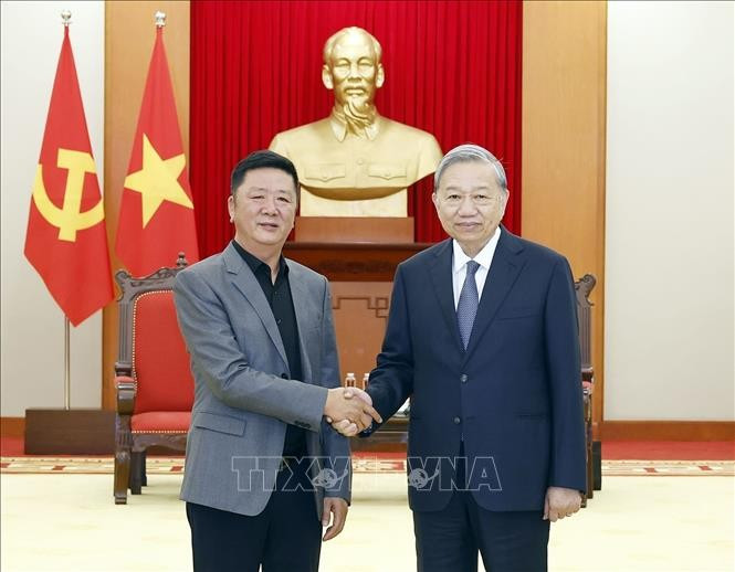 Party Chief receives Vice Chairman of China’s Luxshare-ICT Group