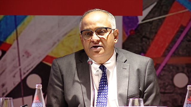 ADB Country Director hails Viet Nam's strong macroeconomic fundamentals, robust public investment