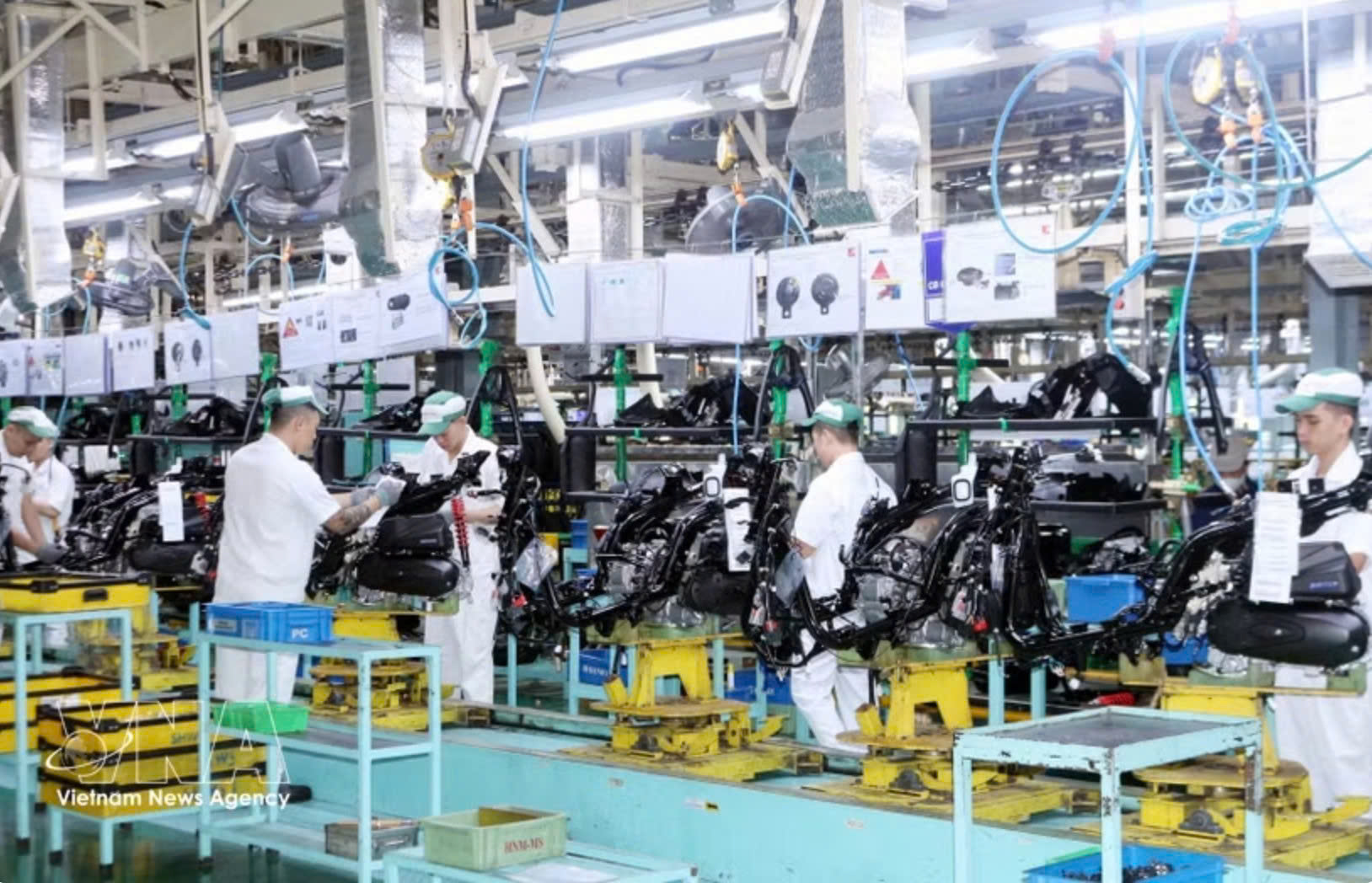 New orders rebound, Vietnam manufacturing PMI reaches three-month high