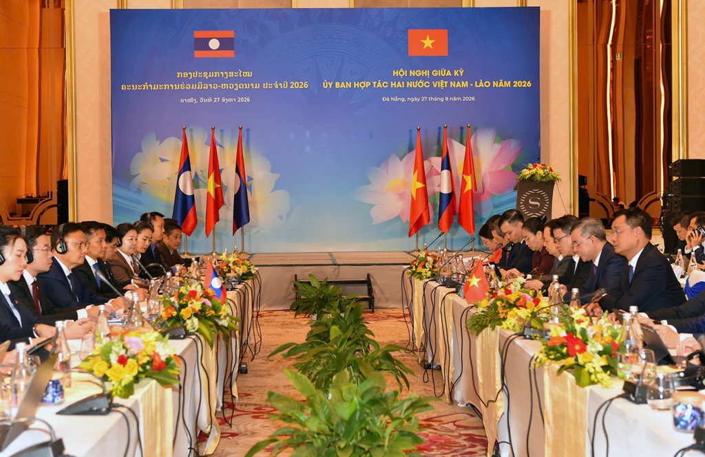 Vietnam and Laos step up cooperation in finance, infrastructure and energy