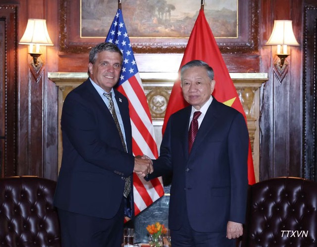 Viet Nam seeks USTDA support for strategic projects