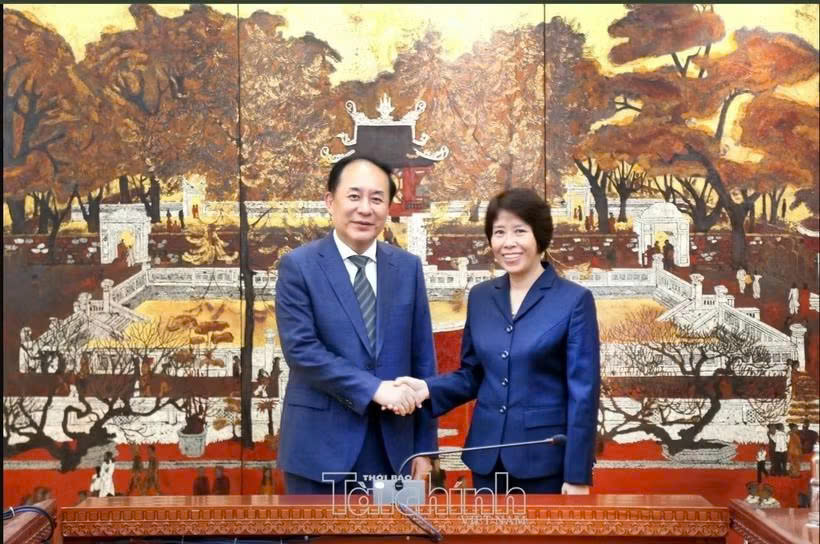 Vietnam, China seek to boost economic, investment and financial cooperation