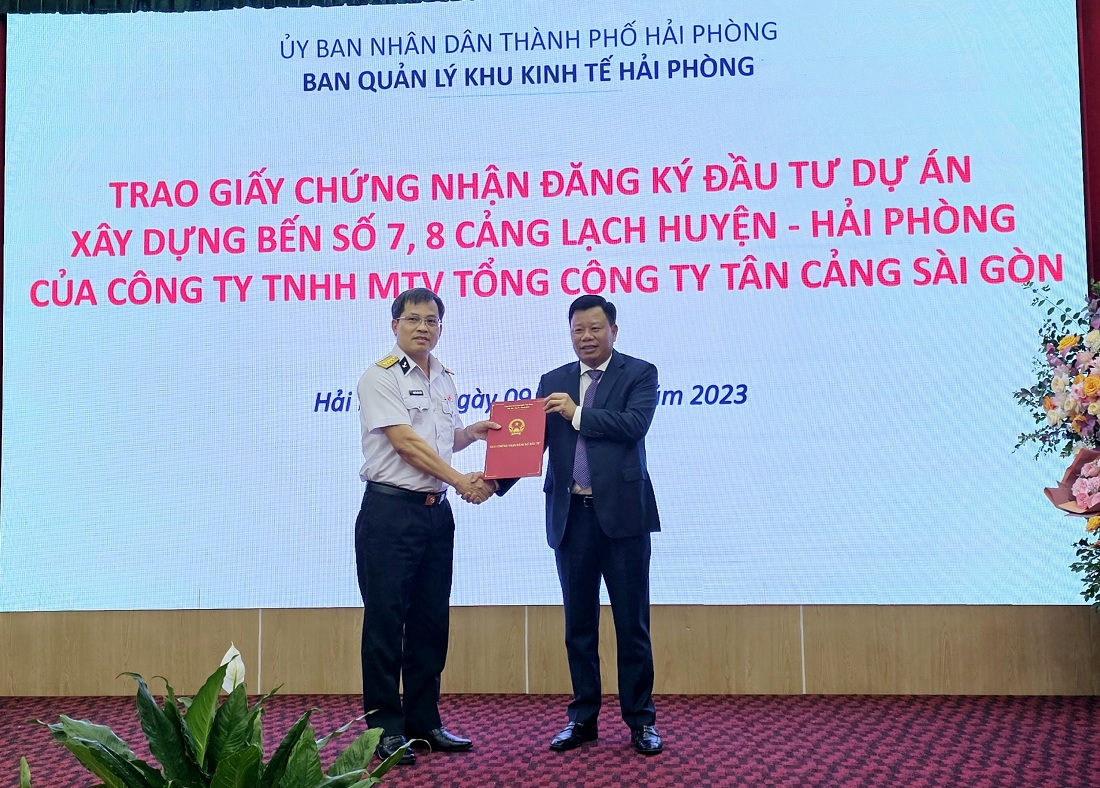 Hải Phòng trao chứng nhận đầu tư cho 4 dự án với tổng vốn gần 15.000 tỷ đồng