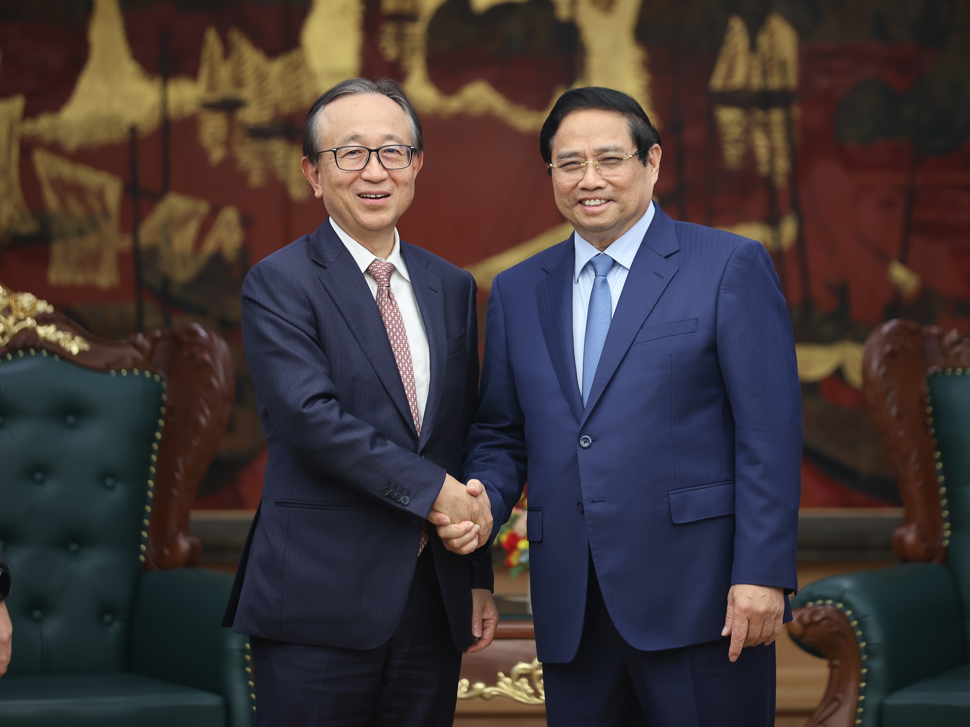 Thủ tướng đề nghị ngân hàng hàng đầu Nhật Bản và thế giới tham gia Trung tâm tài chính quốc tế tại Việt Nam