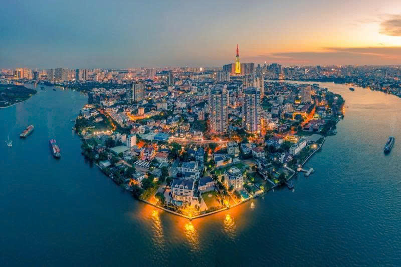 Hơn 1.000 dự án hút 5,7 triệu tỷ đồng vốn đầu tư; TP.HCM hút hơn 10 tỷ USD vốn FDI